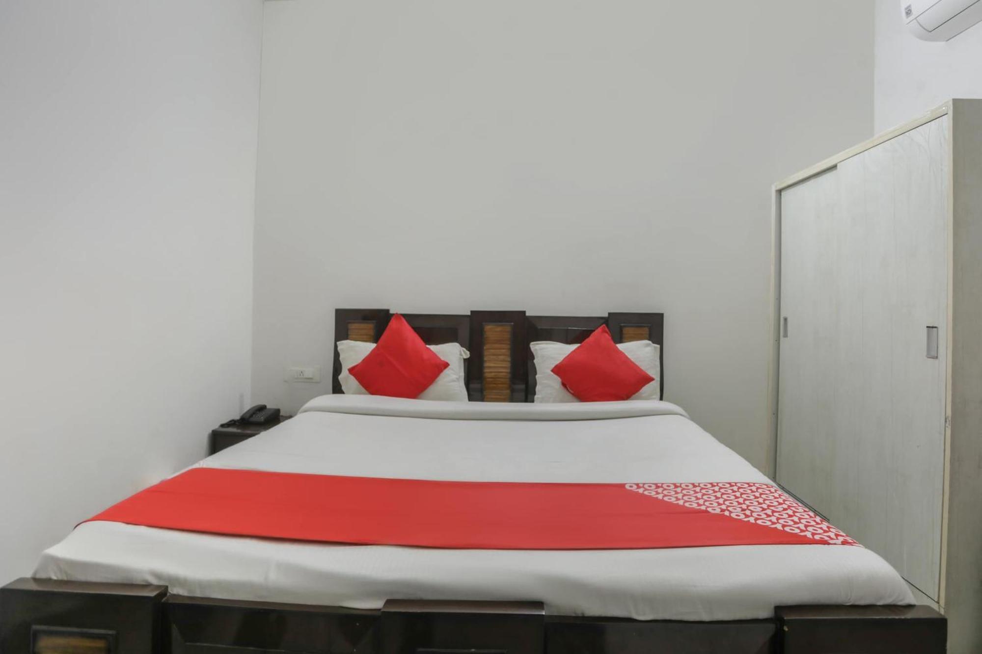 Hotel O Aarush Jhajhar Zewnętrze zdjęcie